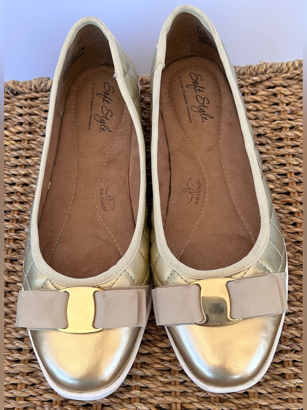 Soft Style by Hush Puppies Women’s Faeth Gold Quilted Ballet Flats Size 7